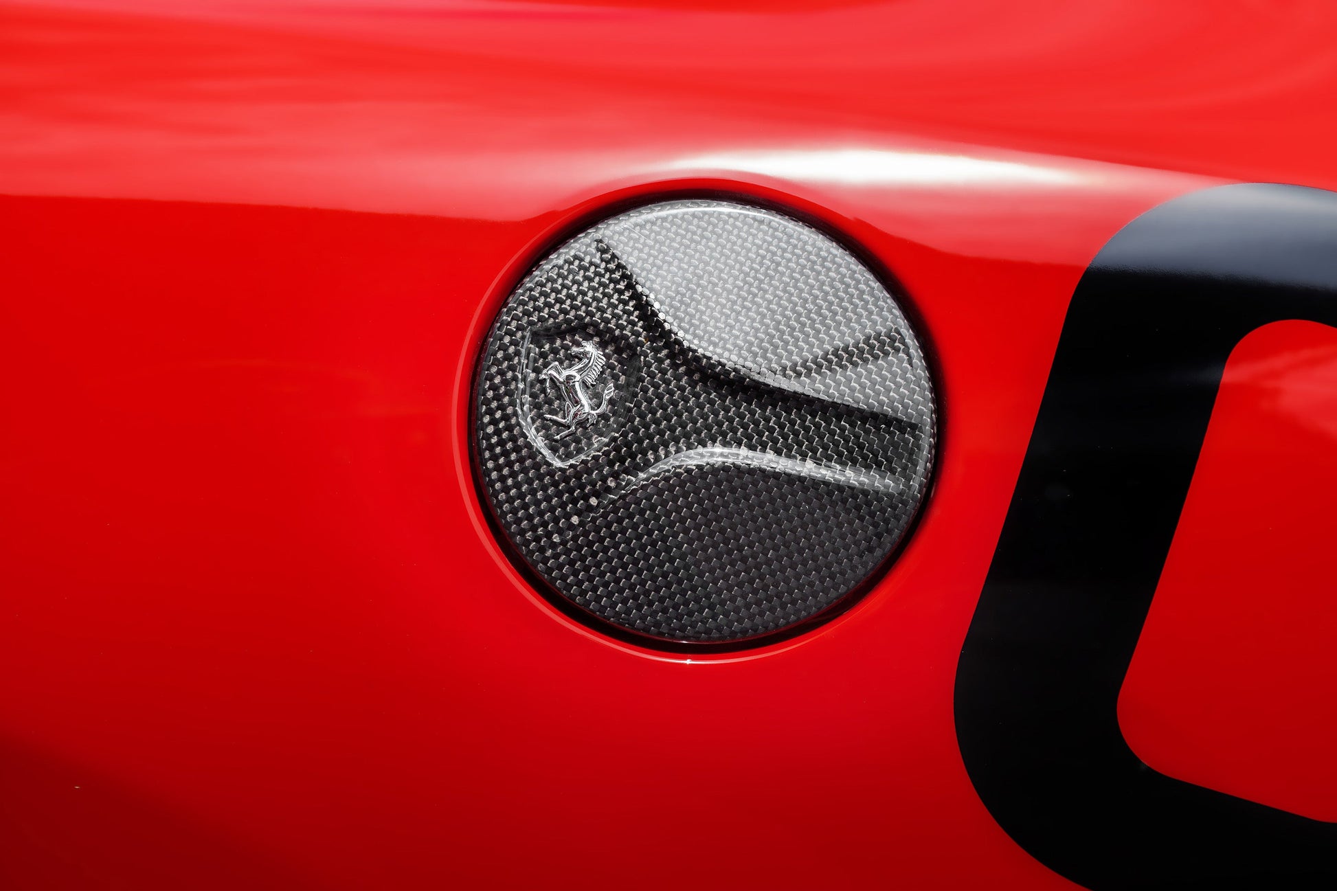 Capristo 03FE00410016LM Ferrari 458 Carbon Gas Cap (Matte) 