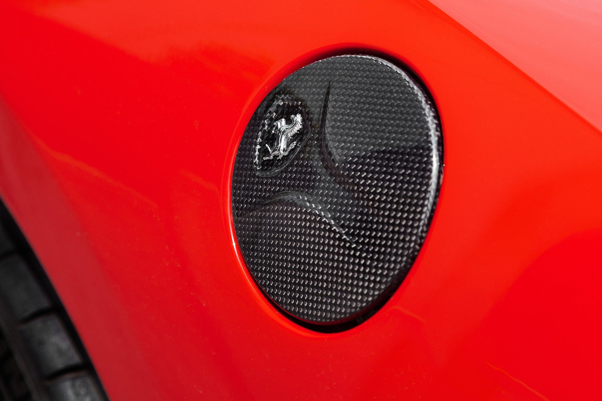 Capristo 03FE00410016LM Ferrari 458 Carbon Gas Cap (Matte) 