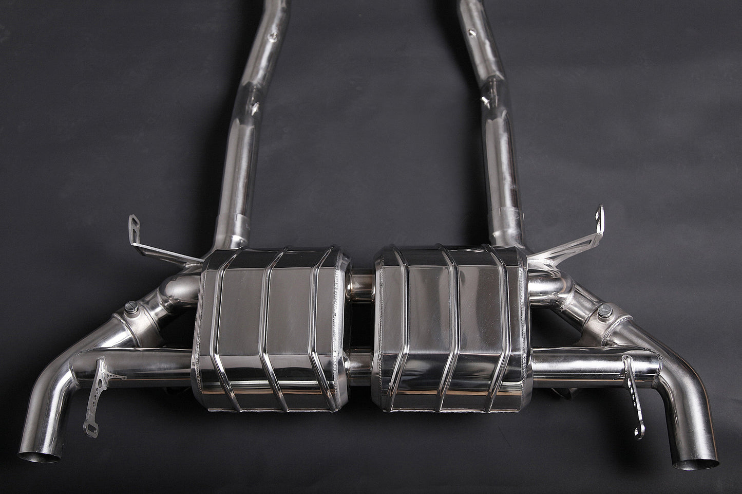 Capristo 02AM01803001 Aston Martin V12 Valved Muffler 