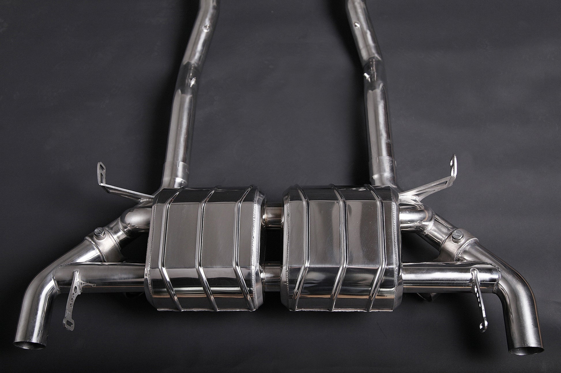 Capristo 02AM01803001 Aston Martin V12 Valved Muffler 